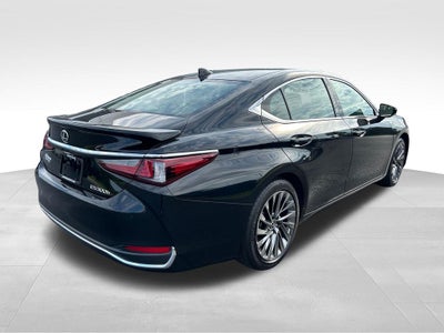 2024 Lexus ES 300h Luxury