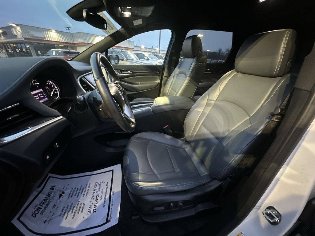 2023 Buick Enclave Essence