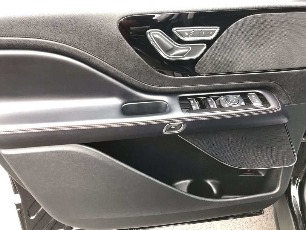 2023 Lincoln Aviator Standard