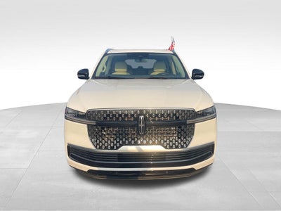 2027 Lincoln Navigator Reserve