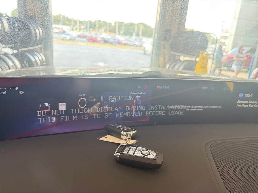 2027 Lincoln Navigator Reserve