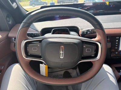 2027 Lincoln Navigator Reserve