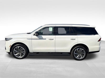 2027 Lincoln Navigator Reserve