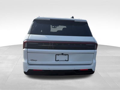 2027 Lincoln Navigator Reserve