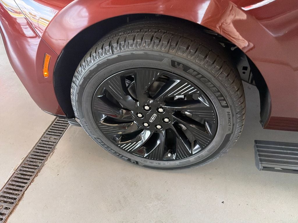 2027 Lincoln Navigator Reserve