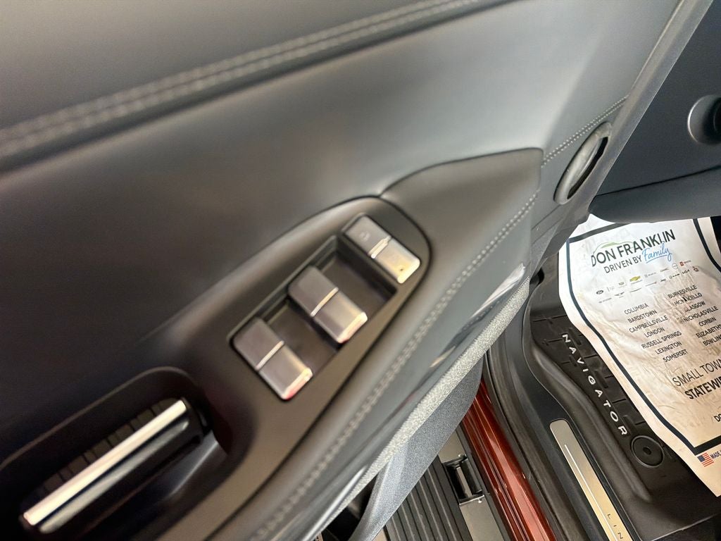 2027 Lincoln Navigator Reserve