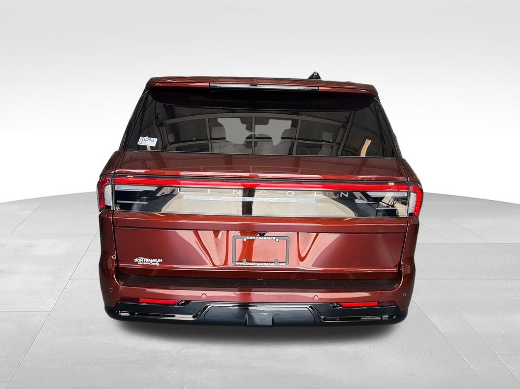 2027 Lincoln Navigator Reserve