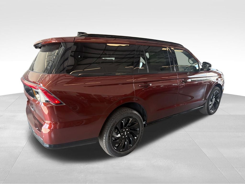 2027 Lincoln Navigator Reserve