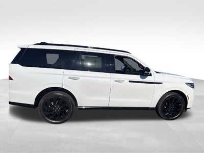 2027 Lincoln Navigator Reserve