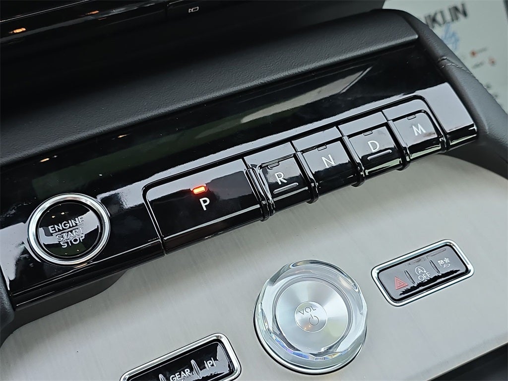 2025 Lincoln Navigator Reserve