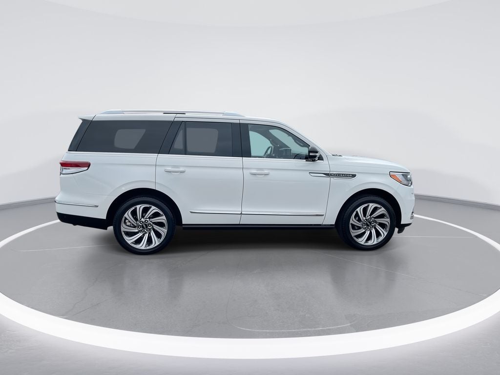2022 Lincoln Navigator Reserve