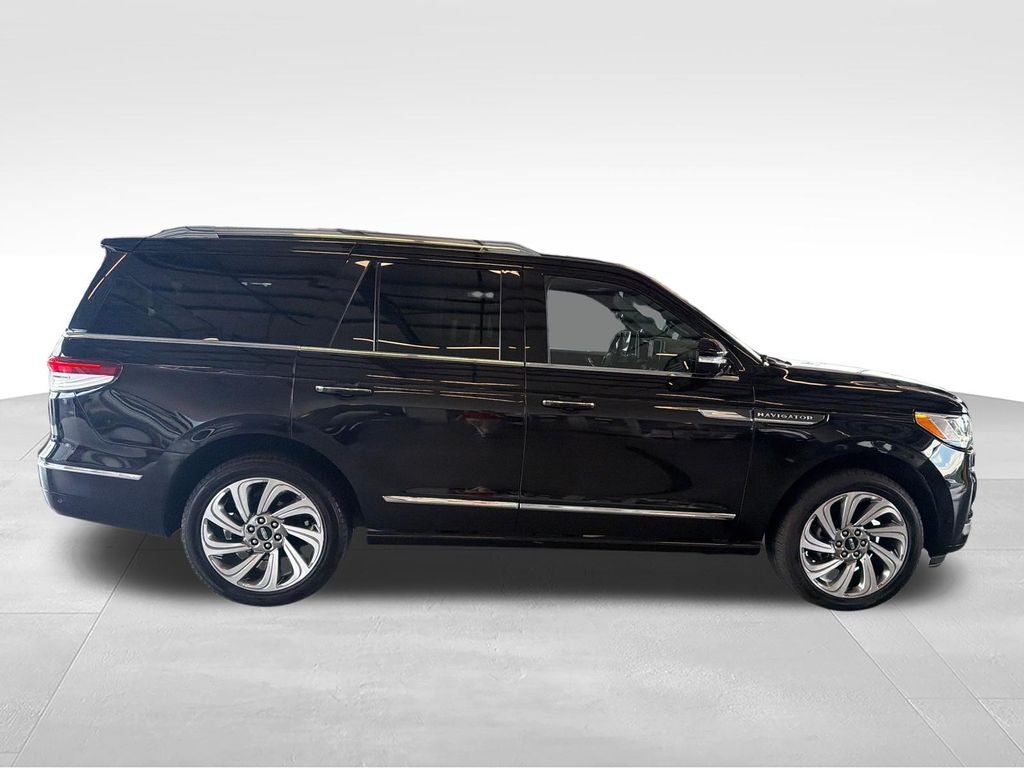 2024 Lincoln Navigator Premiere