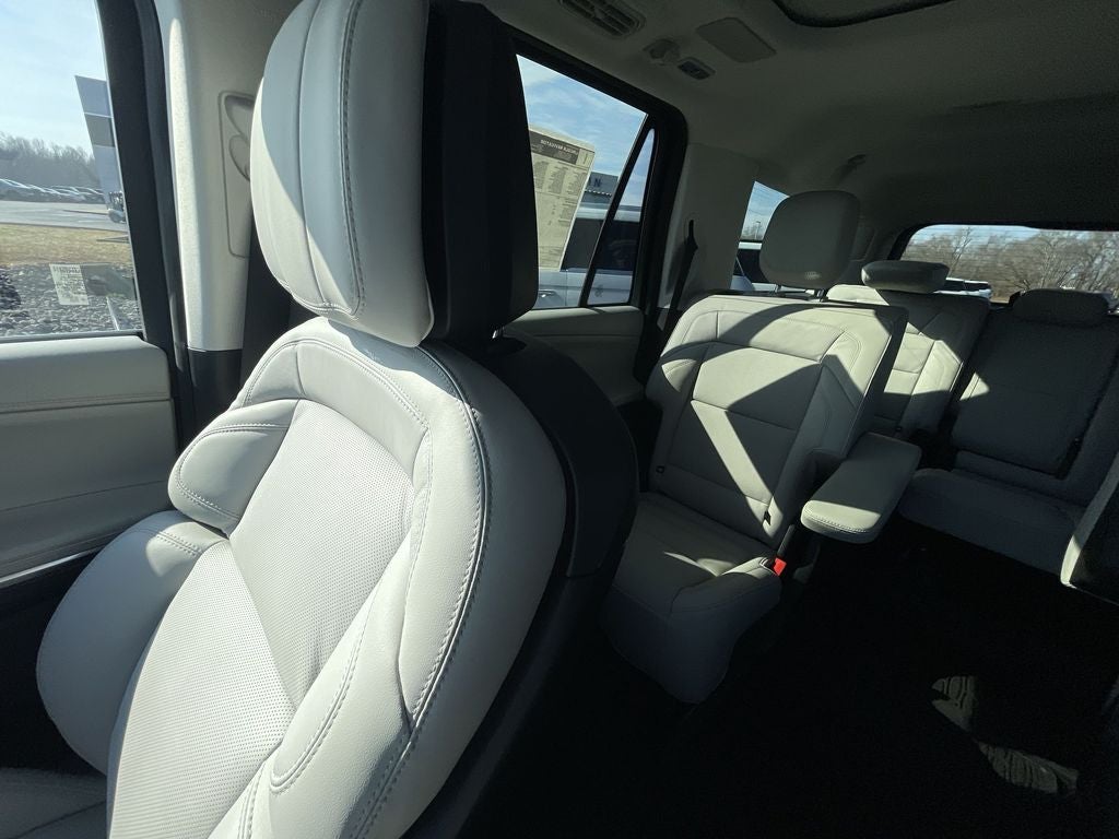 2026 Lincoln Navigator L Reserve