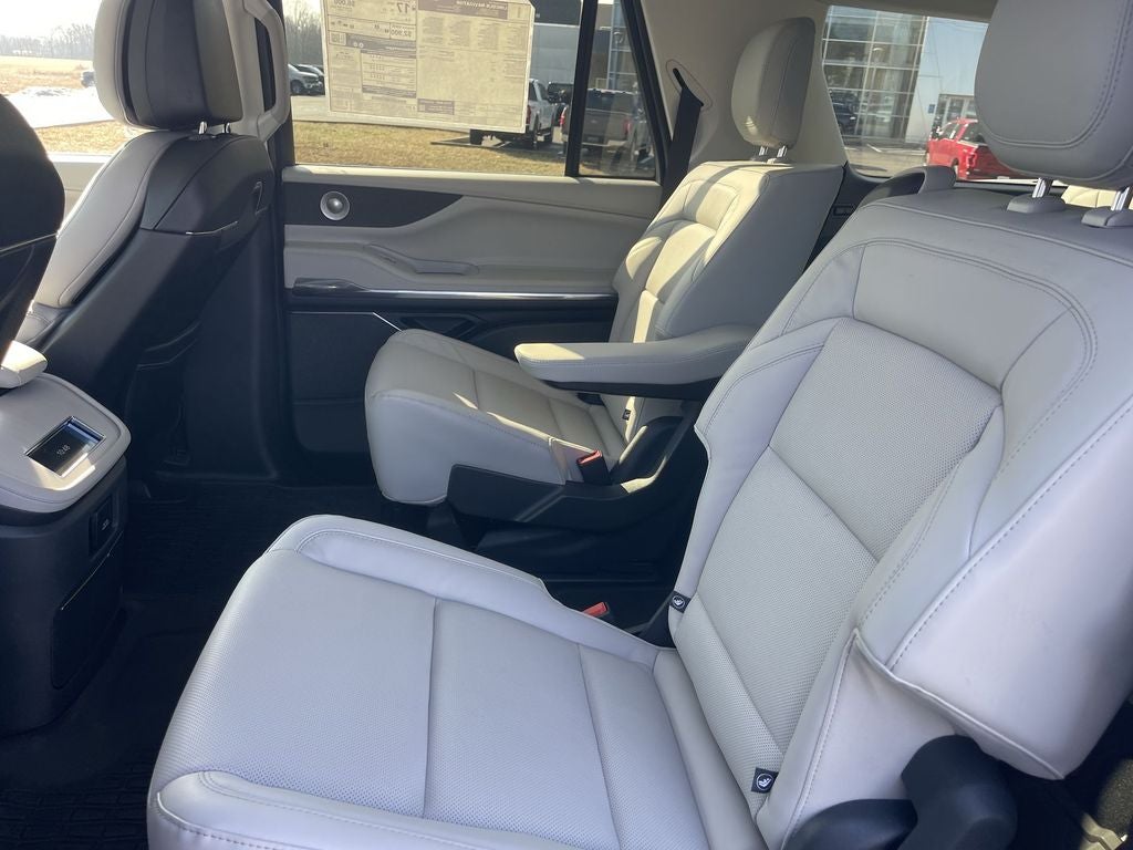 2026 Lincoln Navigator L Reserve