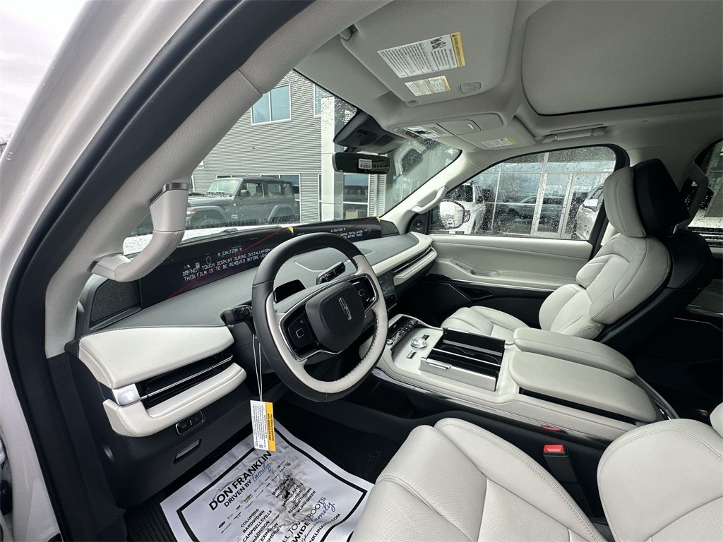 2026 Lincoln Navigator L Reserve