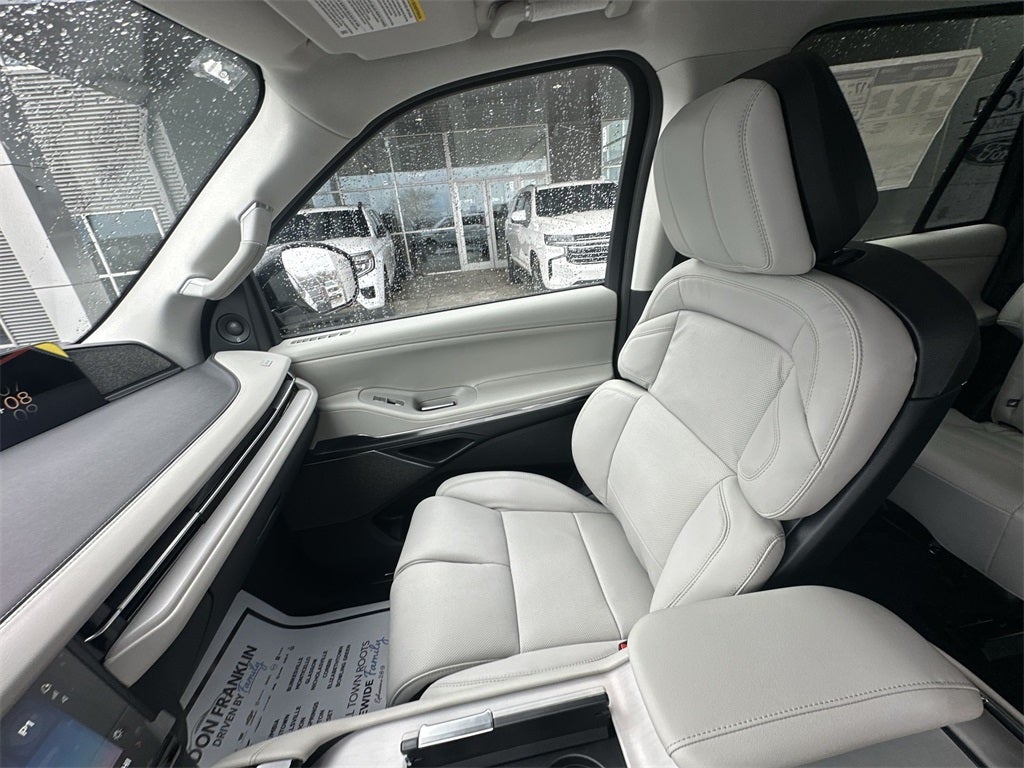 2026 Lincoln Navigator L Reserve