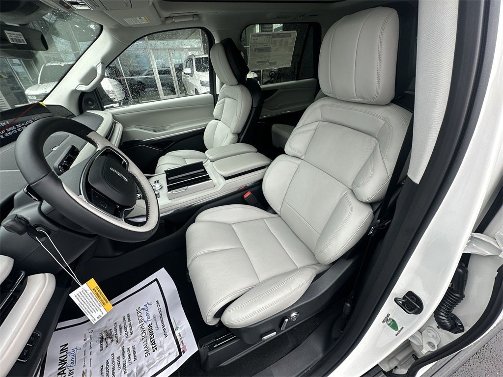 2026 Lincoln Navigator L Reserve