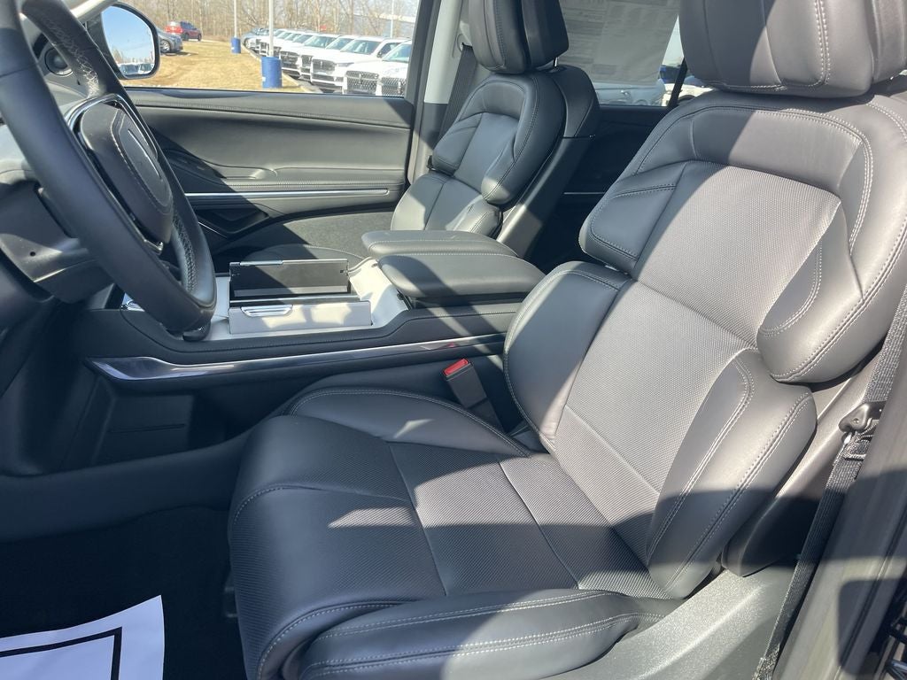 2026 Lincoln Navigator L Reserve