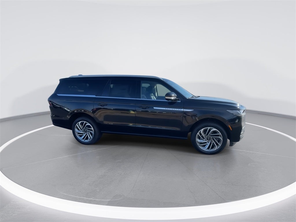 2026 Lincoln Navigator L Reserve