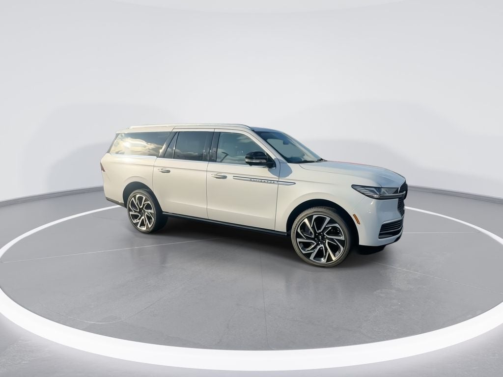 2026 Lincoln Navigator L Reserve