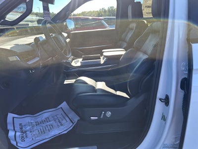 2027 Lincoln Navigator L Reserve