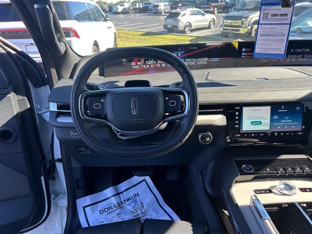 2027 Lincoln Navigator L Reserve