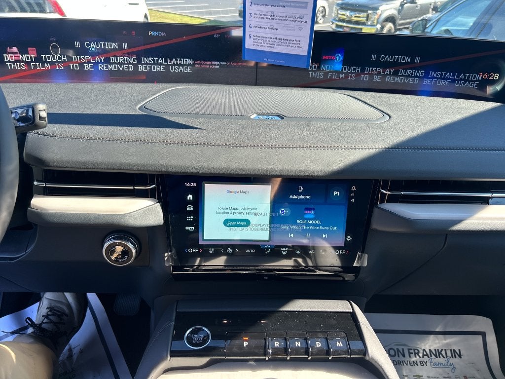 2027 Lincoln Navigator L Reserve