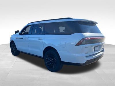 2027 Lincoln Navigator L Reserve