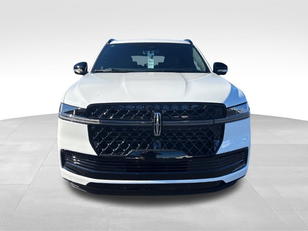 2027 Lincoln Navigator L Reserve