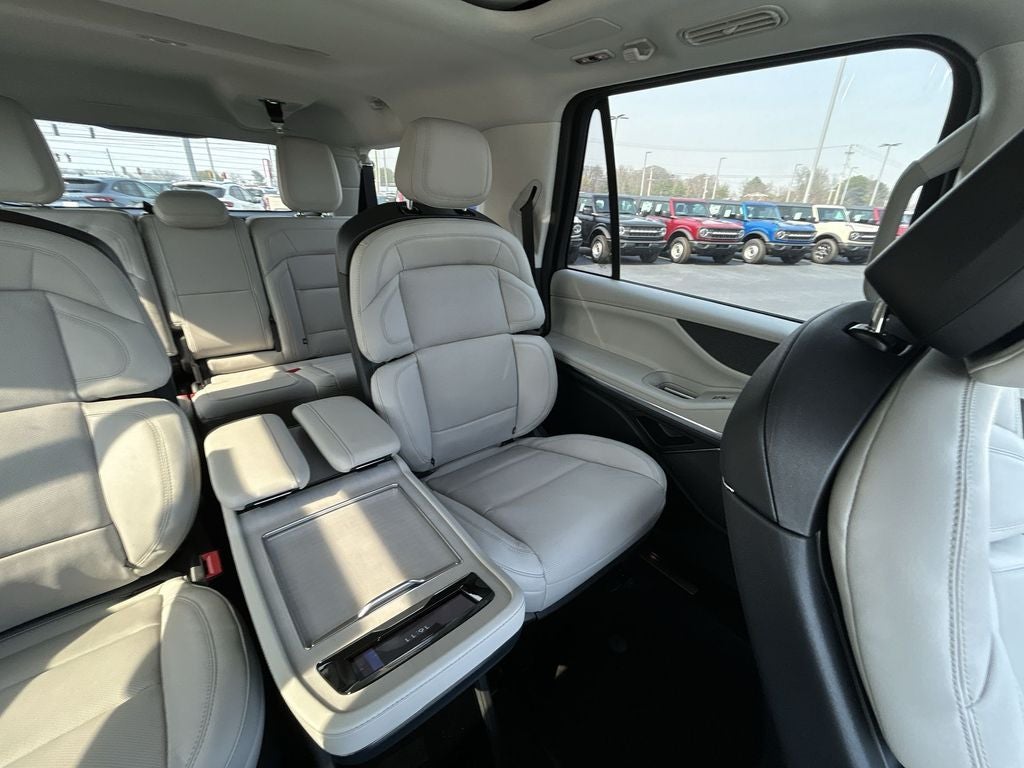 2026 Lincoln Navigator L Reserve