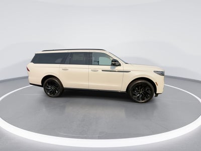 2026 Lincoln Navigator L Reserve