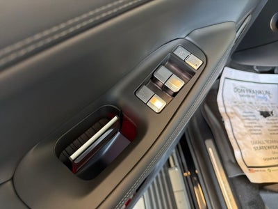 2027 Lincoln Navigator L Reserve