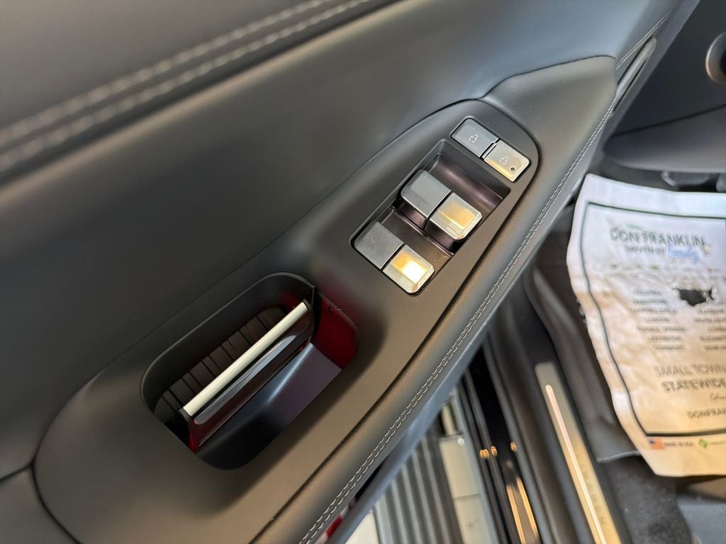 2027 Lincoln Navigator L Reserve
