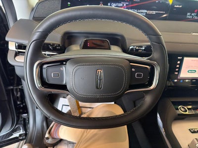 2027 Lincoln Navigator L Reserve