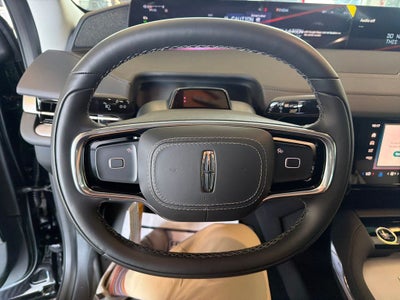 2027 Lincoln Navigator L Reserve