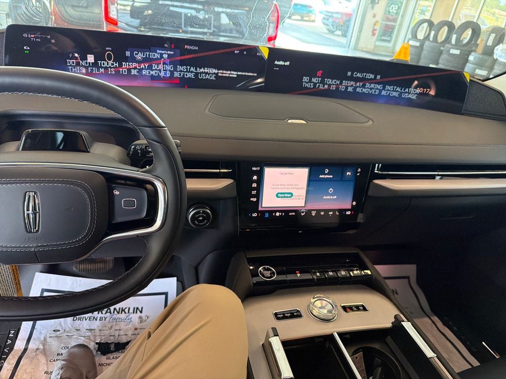 2027 Lincoln Navigator L Reserve