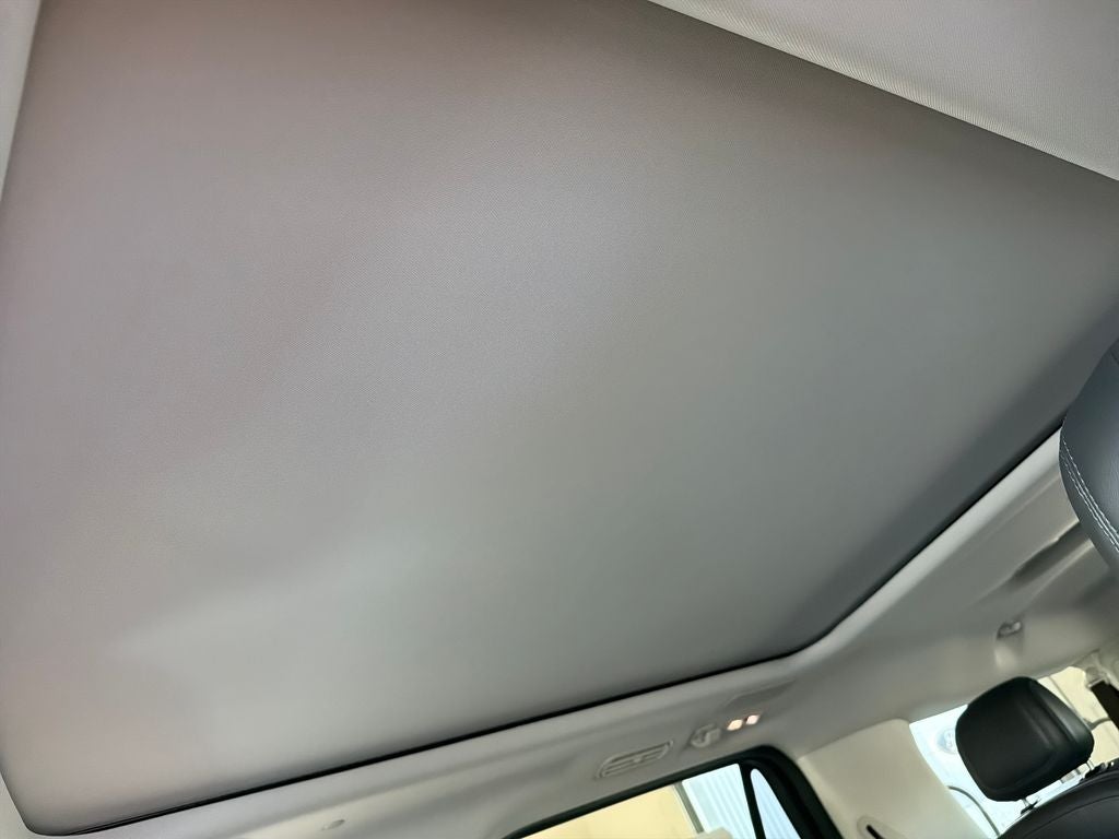 2027 Lincoln Navigator L Reserve