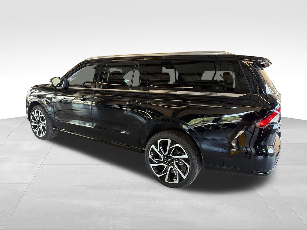 2027 Lincoln Navigator L Reserve