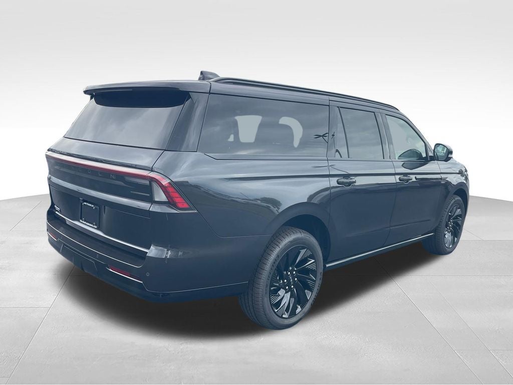 2027 Lincoln Navigator L Reserve