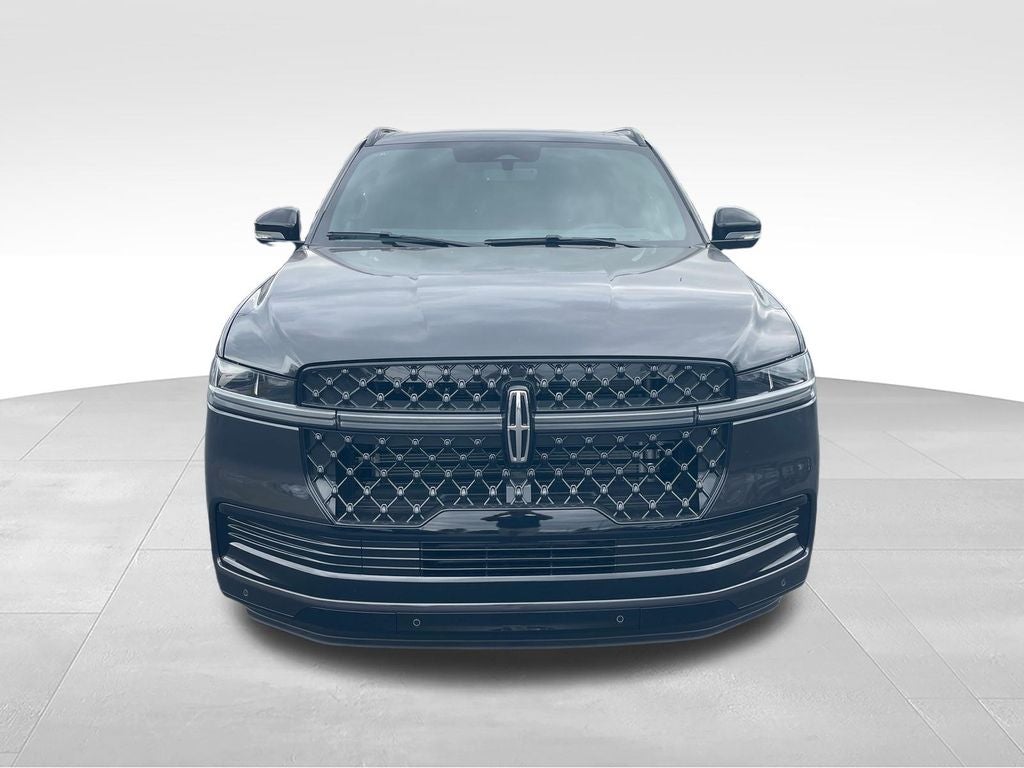 2027 Lincoln Navigator L Reserve