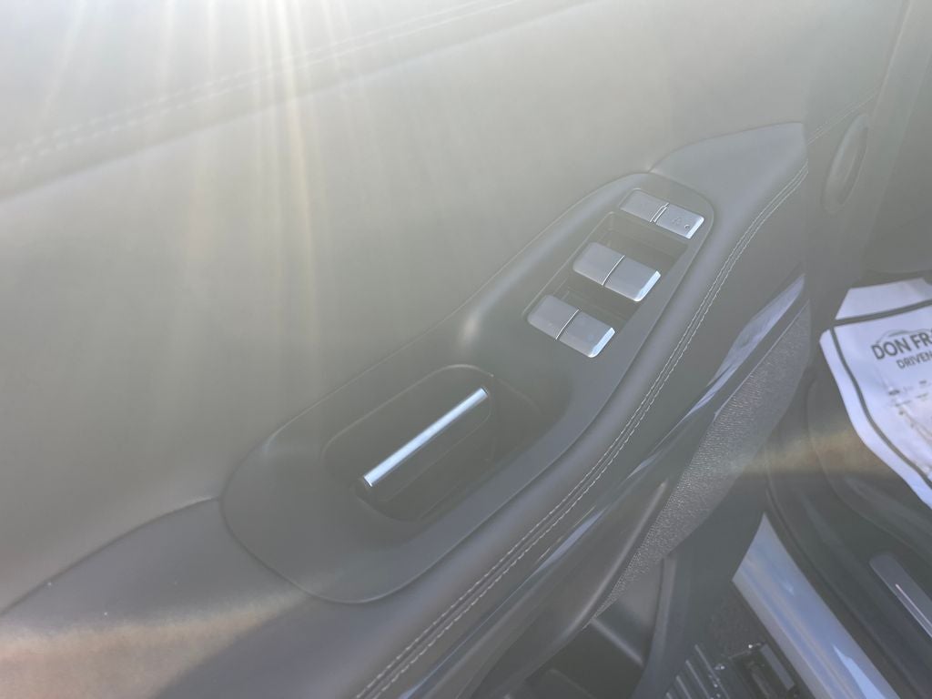 2027 Lincoln Navigator L Reserve