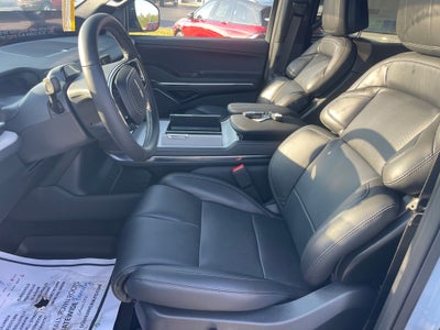2027 Lincoln Navigator L Reserve