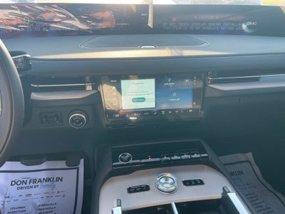 2027 Lincoln Navigator L Reserve