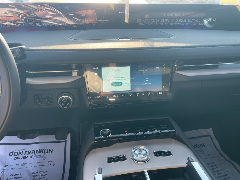 2027 Lincoln Navigator L Reserve