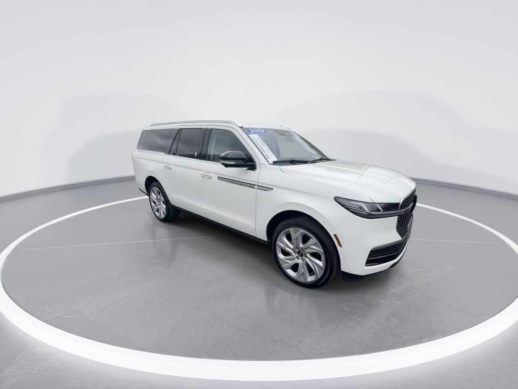 2025 Lincoln Navigator L Reserve