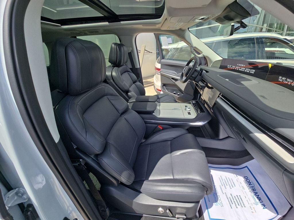 2025 Lincoln Navigator L Reserve