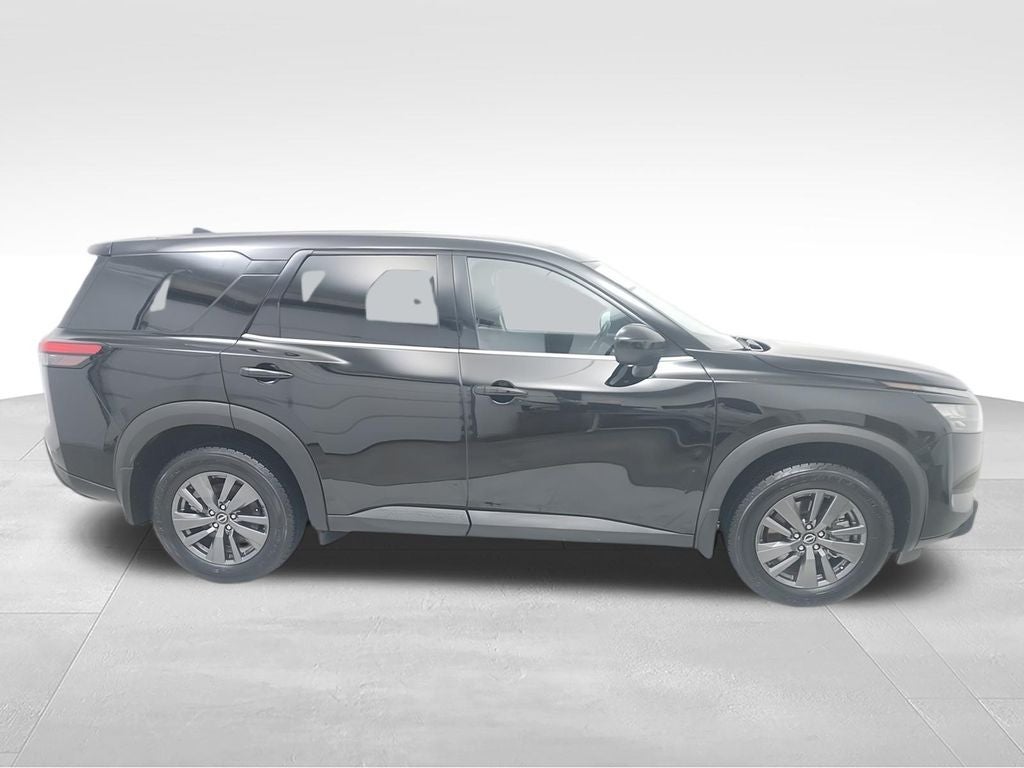 2023 Nissan Pathfinder S