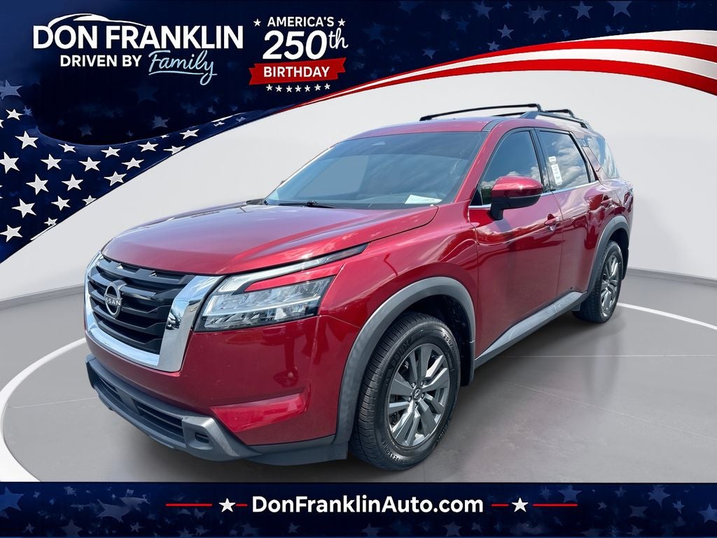 2022 Nissan Pathfinder SV