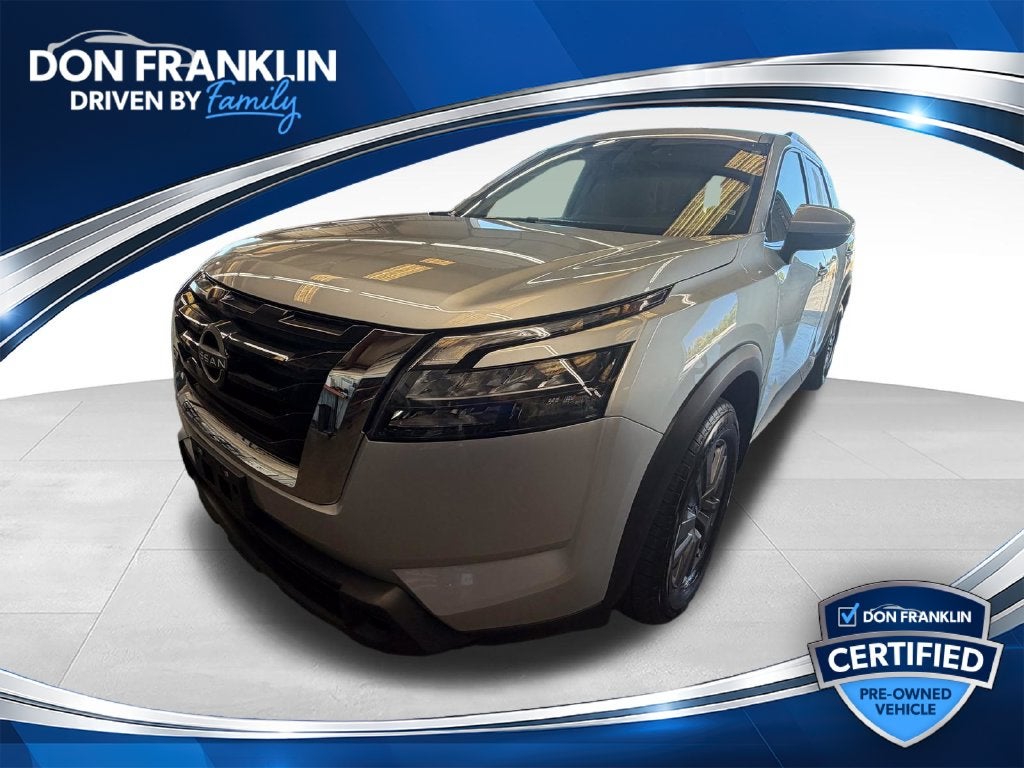 2025 Nissan Pathfinder SV