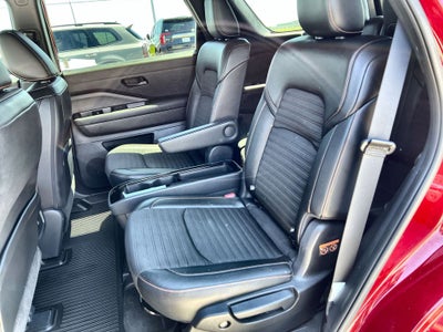 2023 Nissan Pathfinder Rock Creek